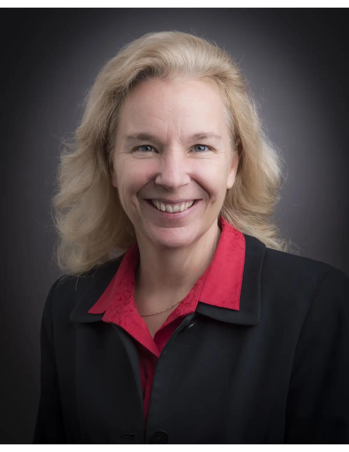 Gina Sheets, experienced East Valley Realtor helping clients buy and sell homes across the East Valley.